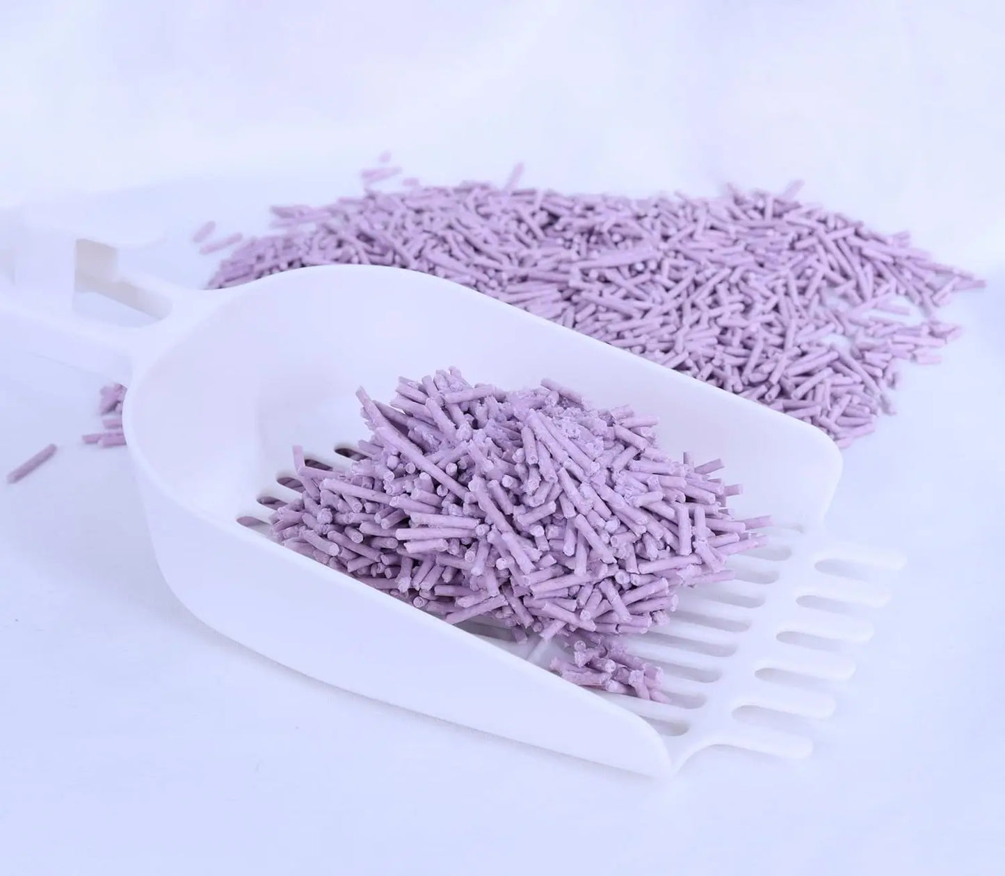 Tofu Cat Litter Lavender Scent 5.5 Lbs, Flushable Low Tracking 2mm Pellets for Easy Cleanup